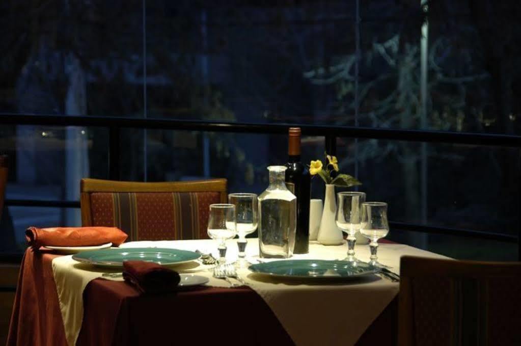 סנטיאגו Hotel Leonardo Da Vinci מראה חיצוני תמונה